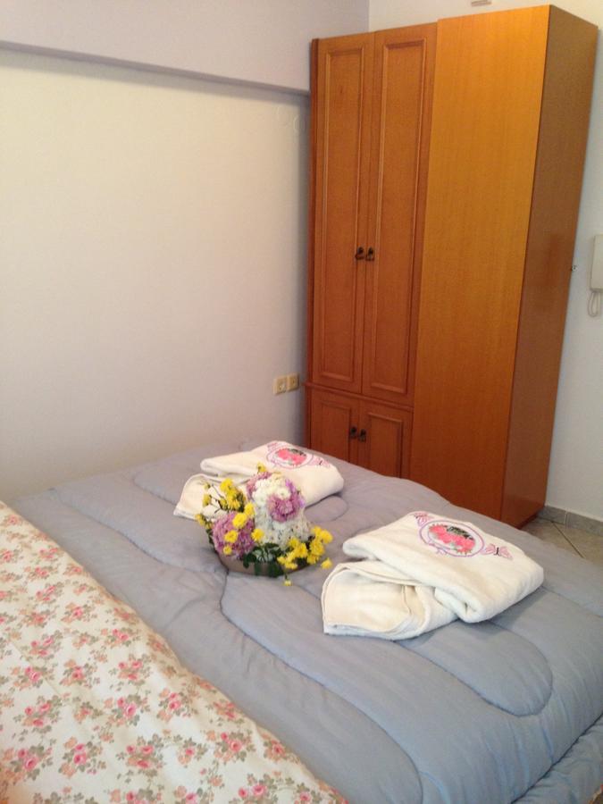 Studio Floral Appartement Thessaloniki Buitenkant foto