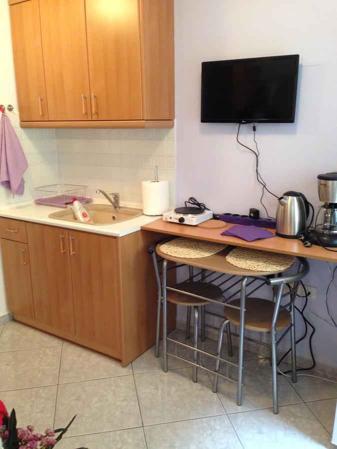 Studio Floral Appartement Thessaloniki Buitenkant foto